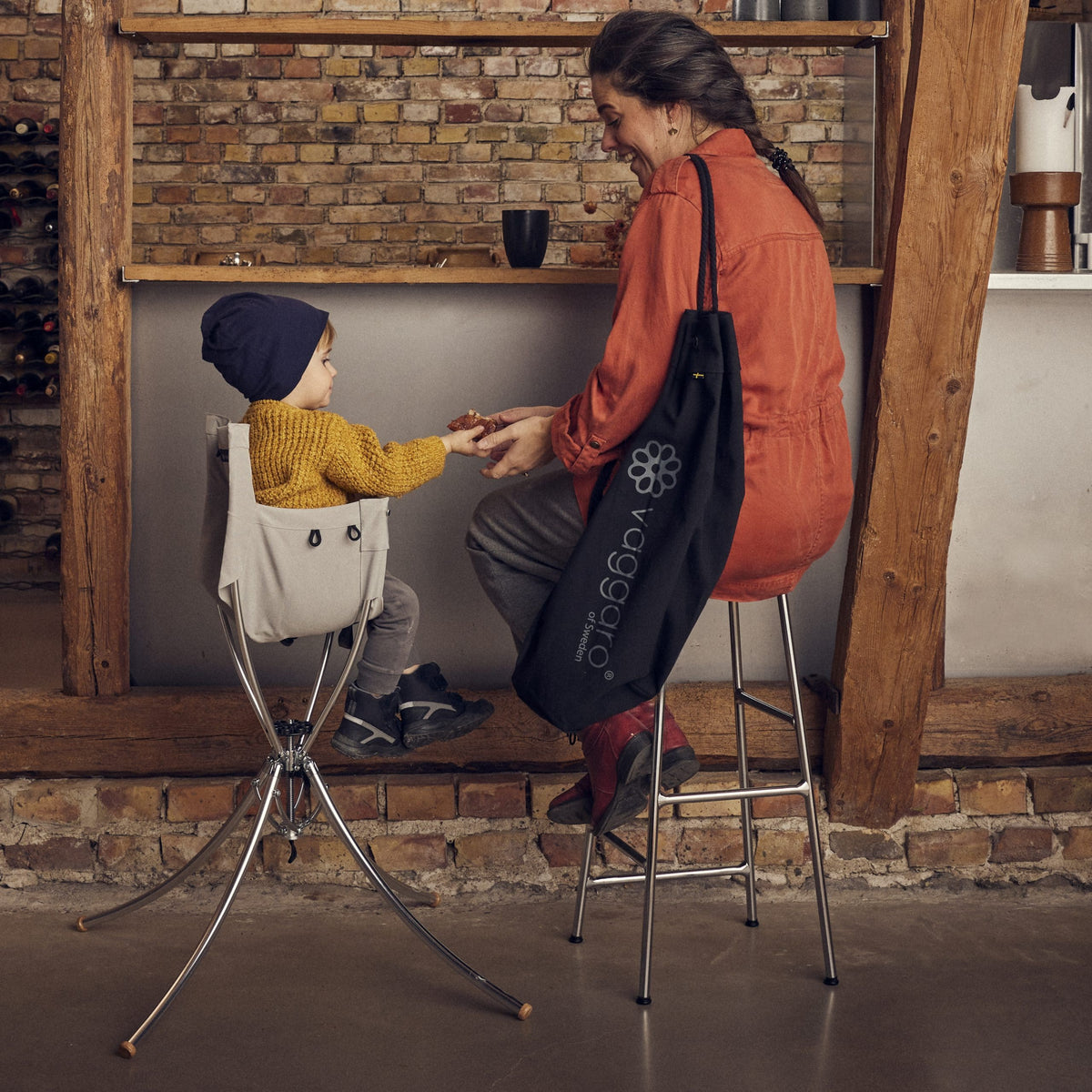 Vaggaro high chair textile module for meals together